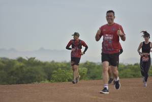 BIB: 147
                            <button type="button" onclick="openModal(5132738)" class="btn btn-primary btn-sm float-right btn-popup" data-toggle="modal" data-target=".modal-high-quality">
                        <i class="fas fa-shopping-cart"></i> Add to Cart
                    </button>
                                            <button type="button" onclick="isThisMe(5132738, true)" class="btn btn-success btn-sm float-right btn-popup btn-isme hidden" data-toggle="tooltip" data-placement="bottom" title="นี่คือรูปของคุณใช่ไหม คลิกที่นี่เพื่อเอาเข้าอัลบั้ม">
                        <i class="fas fa-plus"></i> Add to album
                    </button>
                    <button type="button" onclick="isThisMe(5132738, false)" class="btn btn-warning btn-sm float-right btn-popup btn-isnotme hidden">
                        <i class="fas fa-ban"></i> Remove from album
                    </button>